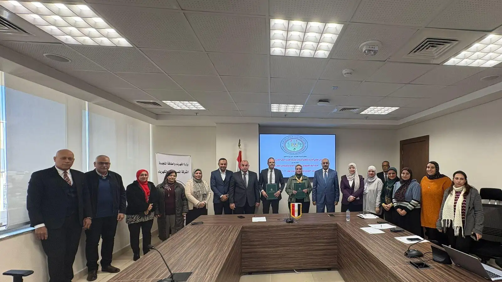 ''نقل الكهرباء'' توقع عقداً مع ''إبيك تكنولوجي للمقاولات والصناعات الكهربائية'' لتعزيز قدرات الشبكات الكهربائية بشمال ووسط سيناء