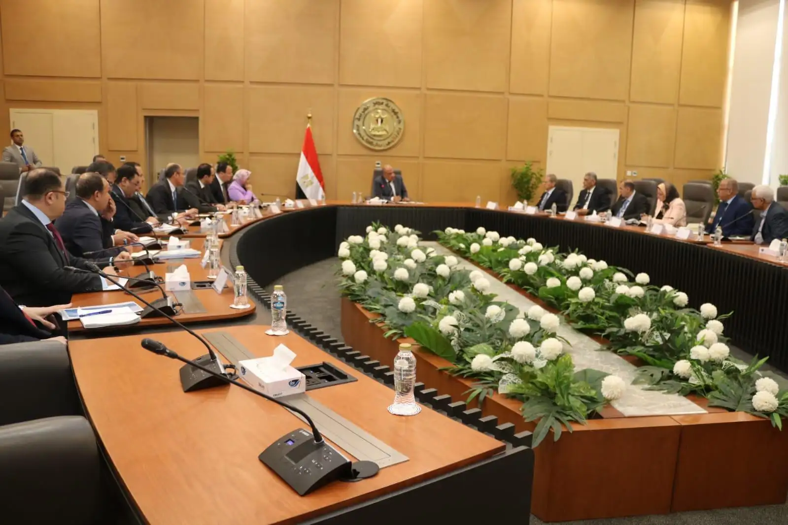 فى اجتماع موسع بقيادات القطاع 'وزير الكهرباء' يواصل مراجعة الإجراءات الخاصة بتأمين التغذية الكهربائية خلال فصل الصيف واستعدادات الشركات والإنتهاء من تنفيذ برامج الصيانة