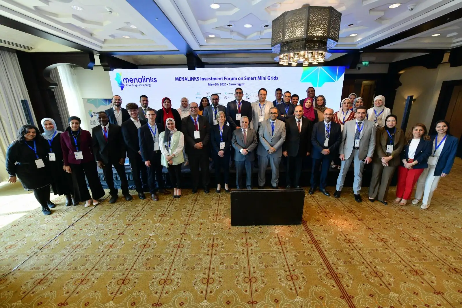 بحضور شركات القطاع الخاص 'جهاز مرفق الكهرباء' يعقد جلسة مشورة مجتمعية ومنتدى استثماري لصياغة القواعد التنظيمية لاستقطاب الاستثمارات