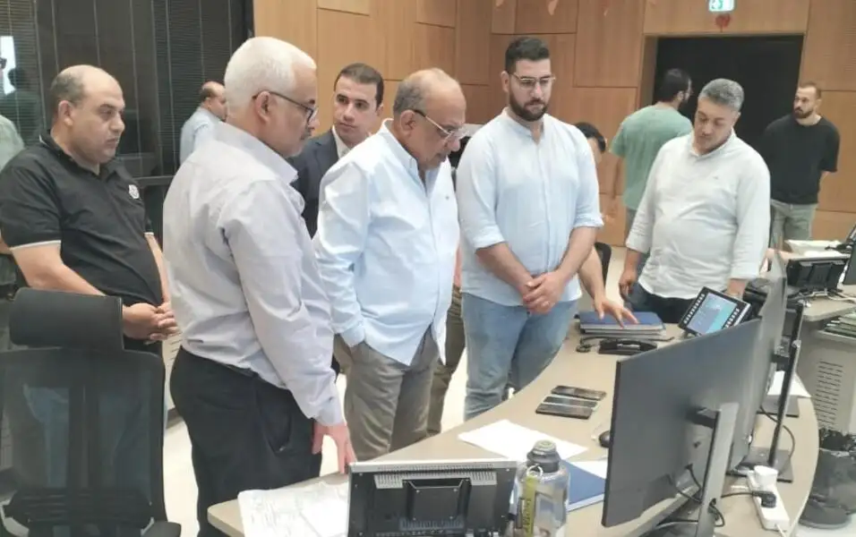 من داخل المركز القومي للتحكم 'وزير الكهرباء' يتابع معدلات ارتفاع الأحمال وزيادة استهلاك الكهرباء خلال الأيام الماضية